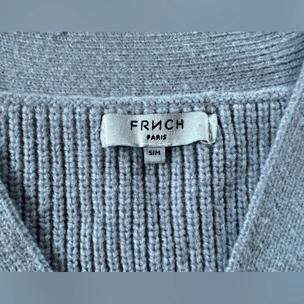 FRNCH Paris ribbed knit v-neck Sweater in grey. Size S